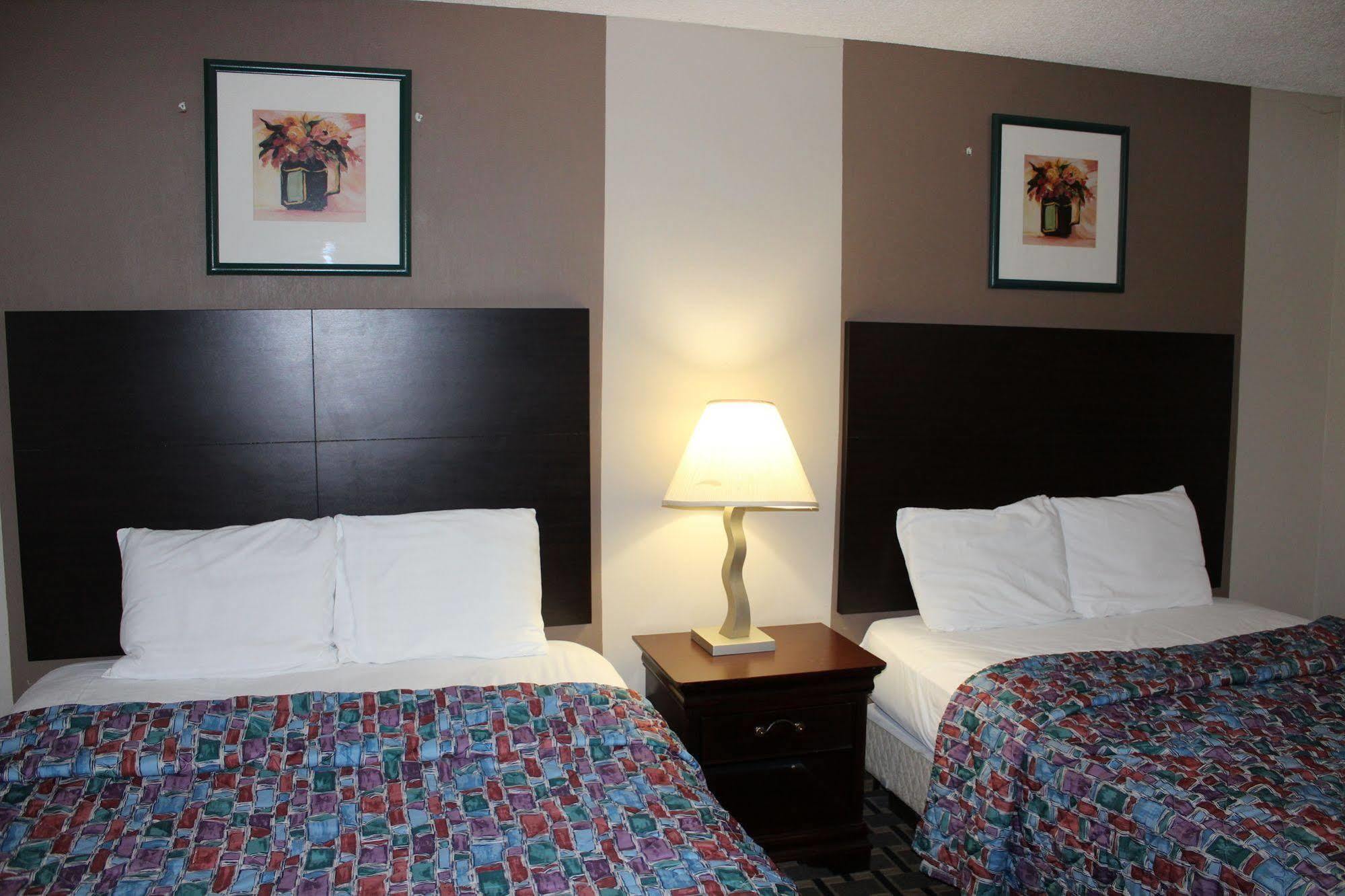 Coratel Inn And Suites 枫林 外观 照片